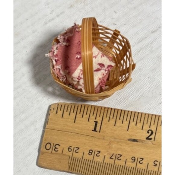 Miniature Wooden Ironing Board & Basket Iron Floral Cloth Dollhouse Laundry Room - Picture 9 of 9